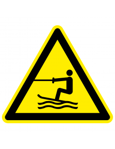Waarschuwingsbord voortgetrokken wateractiviteiten, W045, geel zwart, ISO 7010, waterski symbool, driehoek