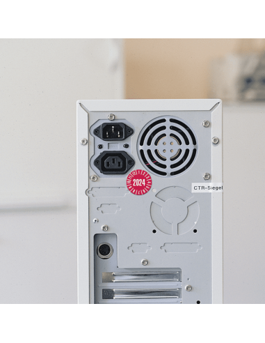 Keuringssticker met jaartal 2024 op rol, rood op apparaat