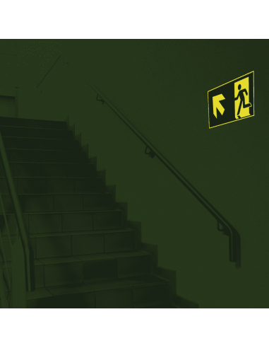 Lichtgevende nooduitgang sticker pijl linksboven, ISO 7010, E001, groen wit, symbool pijl linksboven, rechthoekig