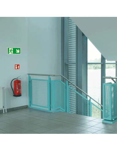 Extra lichtgevend nooduitgang bord pijl rechtsonder, kunststof, E002, groen wit, rechthoekig, ISO 7010