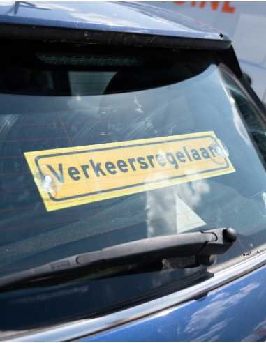Verkeersregelaar bordje met zuignapjes, reflecterend, geel zwart, rechthoekig