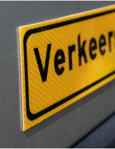 Verkeersregelaar reflecterende magneetsticker, geel zwart, rechthoekig