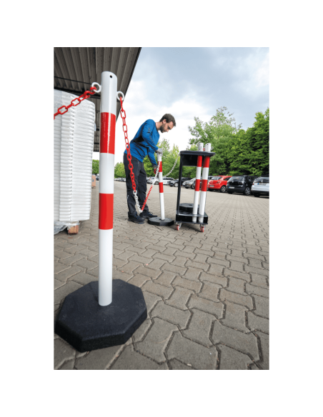 Trolley met set kunststof afzetpalen, rood wit