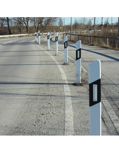 Reflectorpaal voor bevestiging in de grond, kunststof