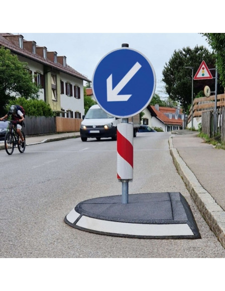 Verkeersbord D02 rechts passeren, Ø600 mm, aluminium, voor GAMMA verkeerseiland kopen?