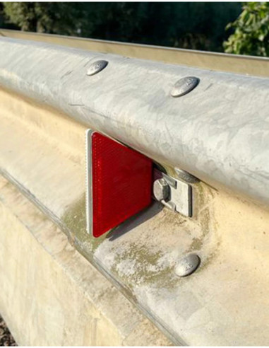 Geleiderailreflector trapezium rood/wit kopen? Bestel nu!