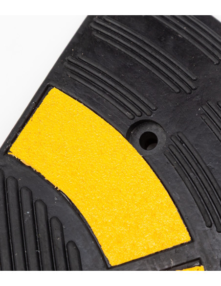 Oprijdrempel rubber 20 cm hoog - hoekstuk kopen? Bestel nu!