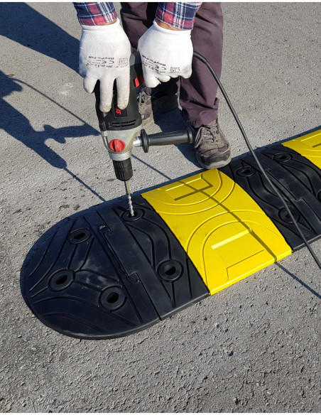 SALAMANDER verkeersdrempel kleurvast van rubber kopen? Bestel nu!