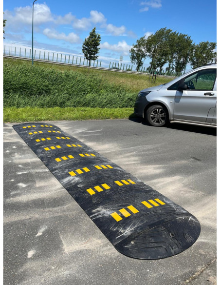 HEAVY verkeersdrempel voor vrachtwagens 7 cm hoog kopen? Bestel nu!