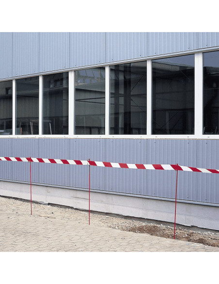 Afzetlint met schuine strepen, rood wit, 500 meter